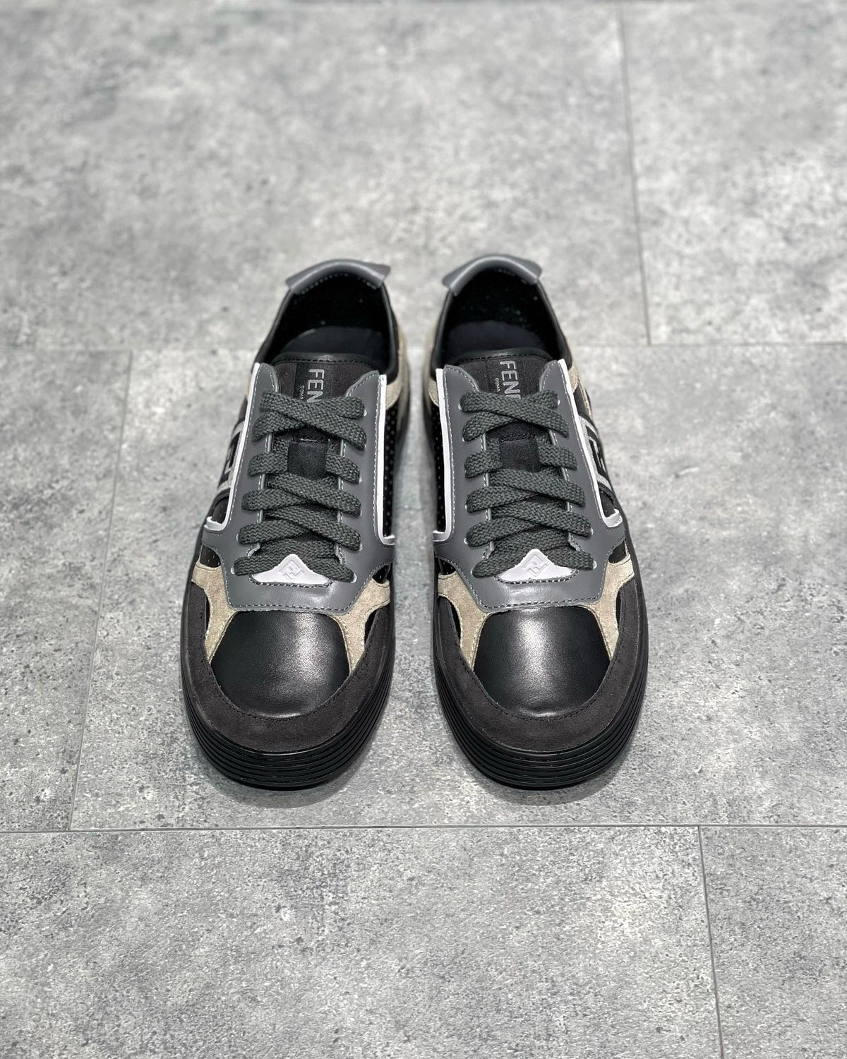 FEN Sneakers