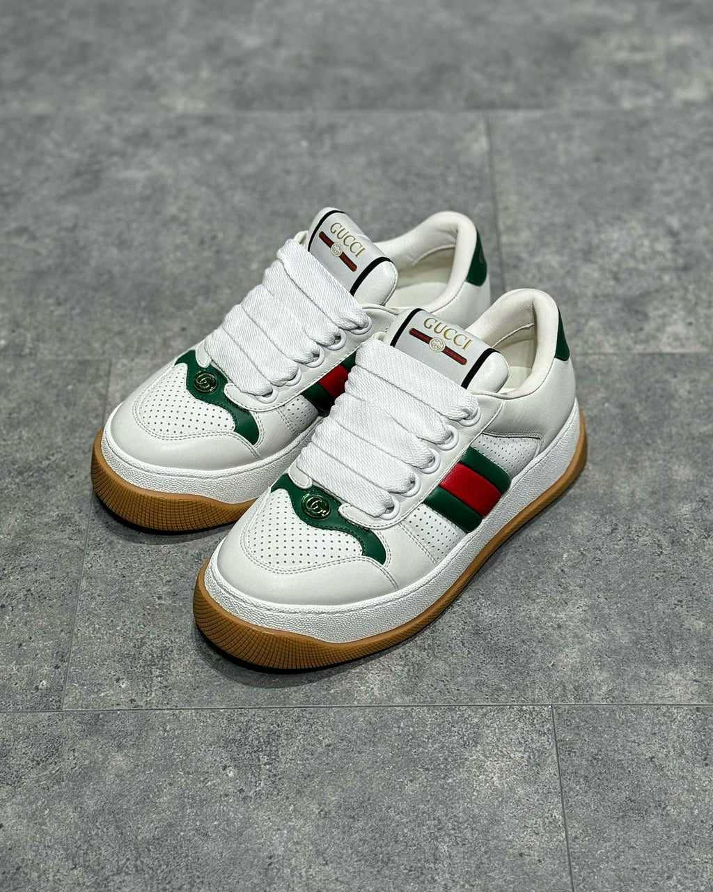 GUC Sneakers
