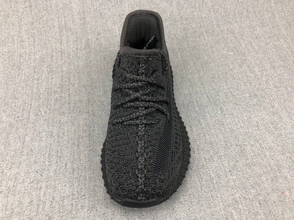 Yeezy 350 V2 Kids Sneakers in Black