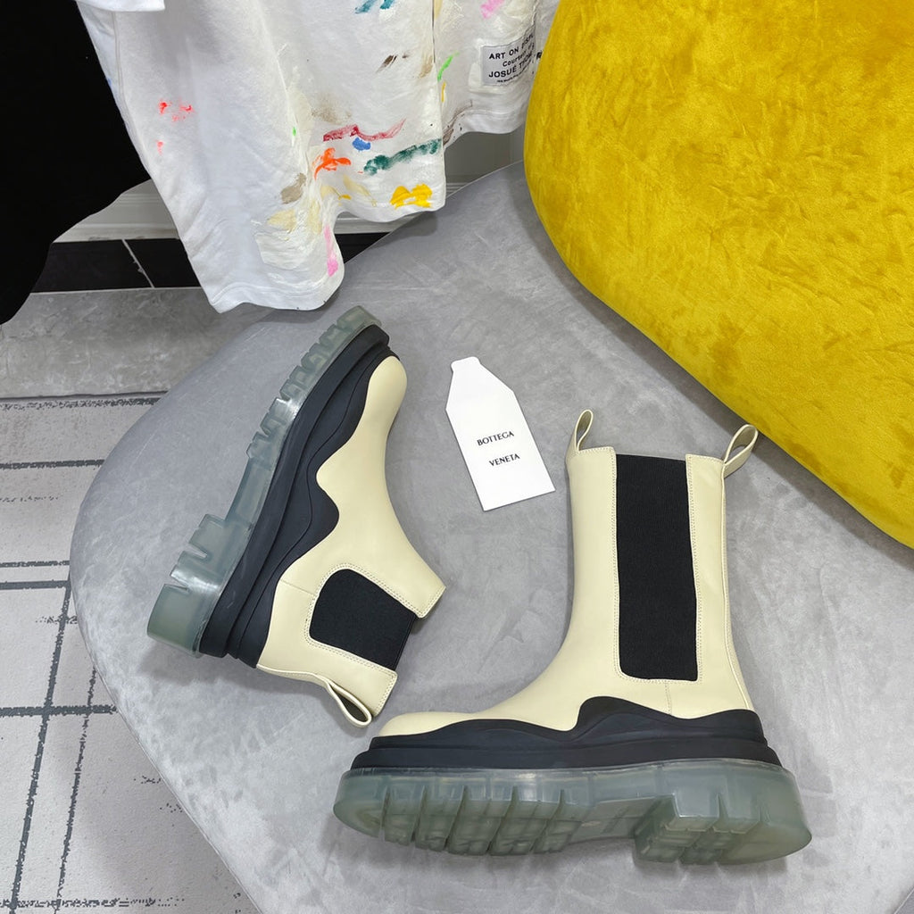 TIRE CHELSEA BOOT IN BLACK MIX BISQUE BEIGE CALFSKIN WITH TRANSPARENT SOLE