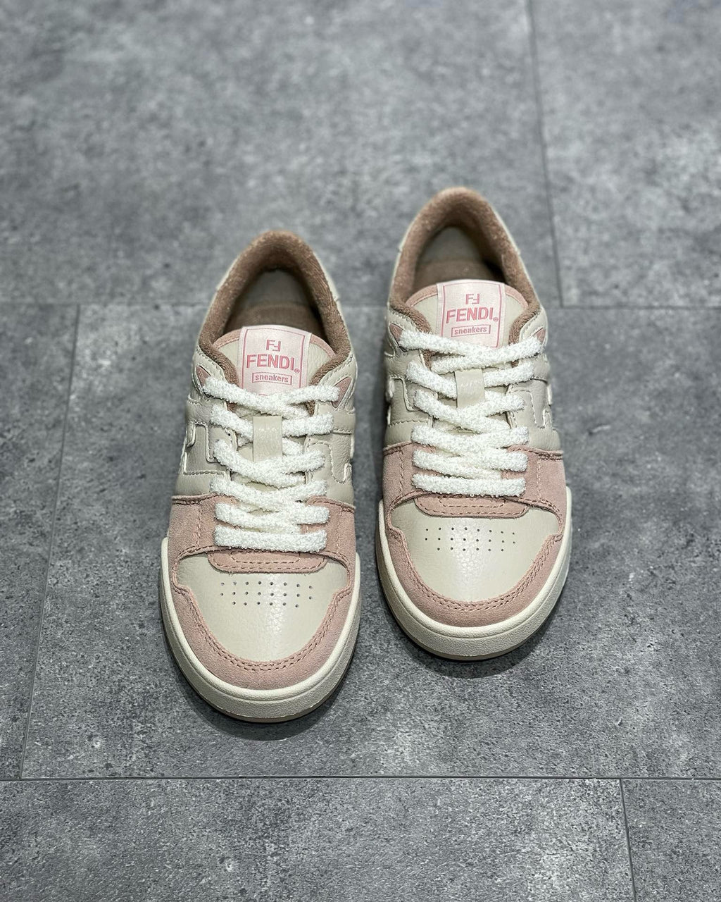 FEN Sneakers