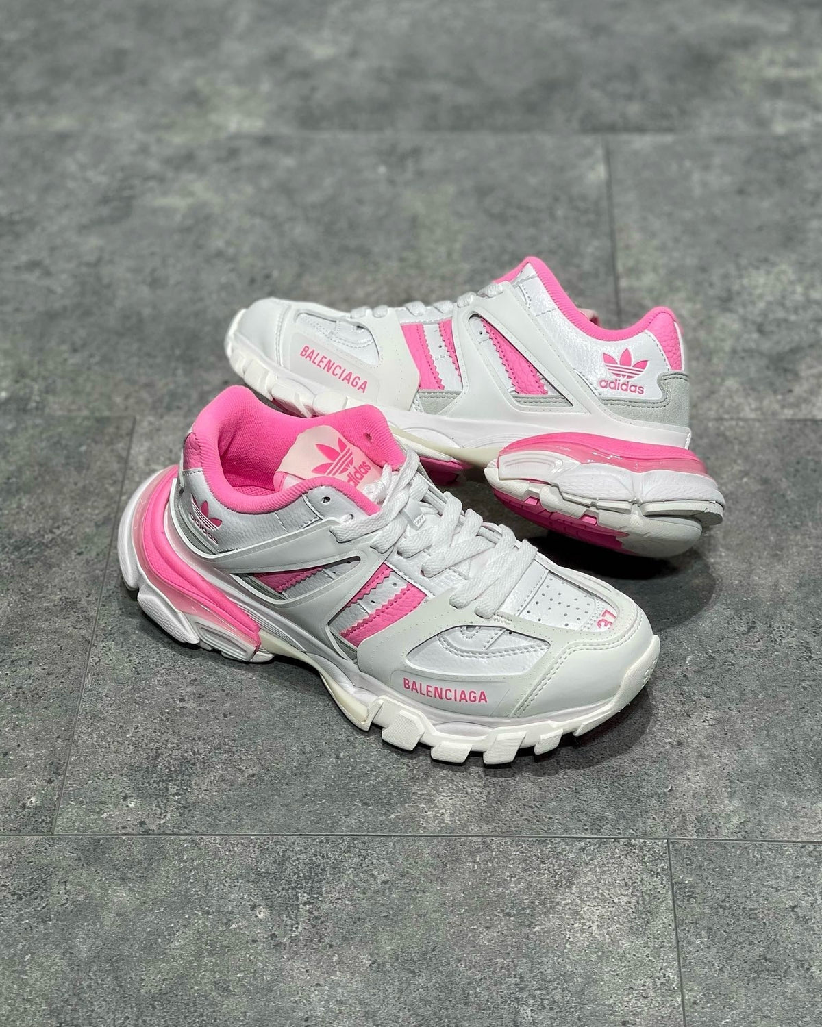 BLCG Sneakers
