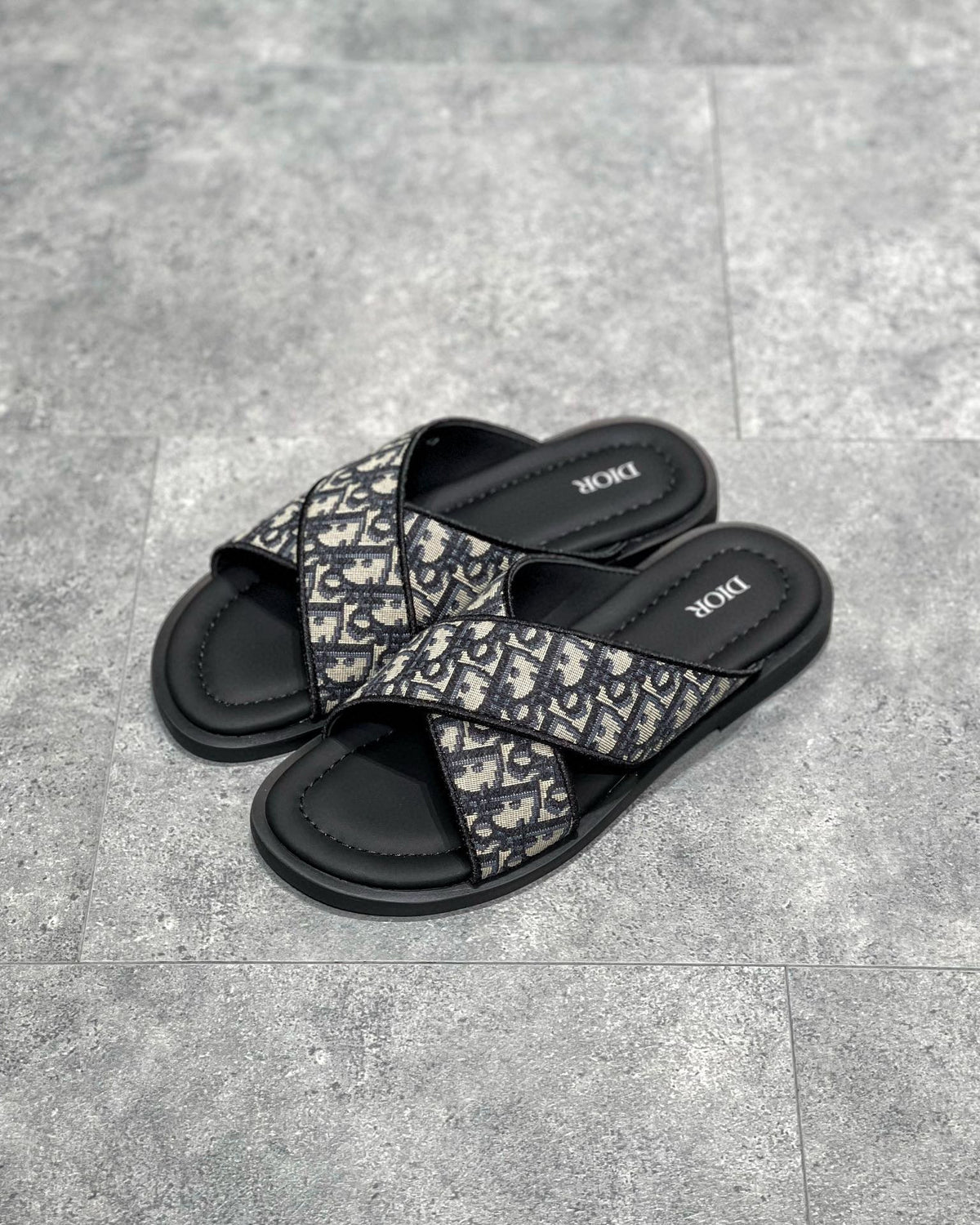 CD SANDALS