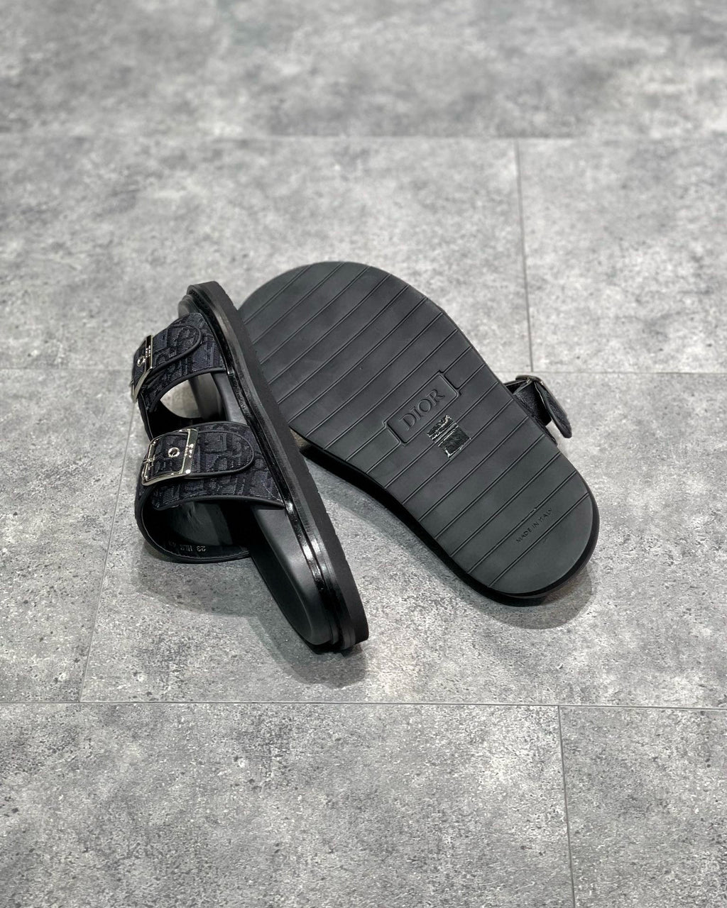 CD SANDALS