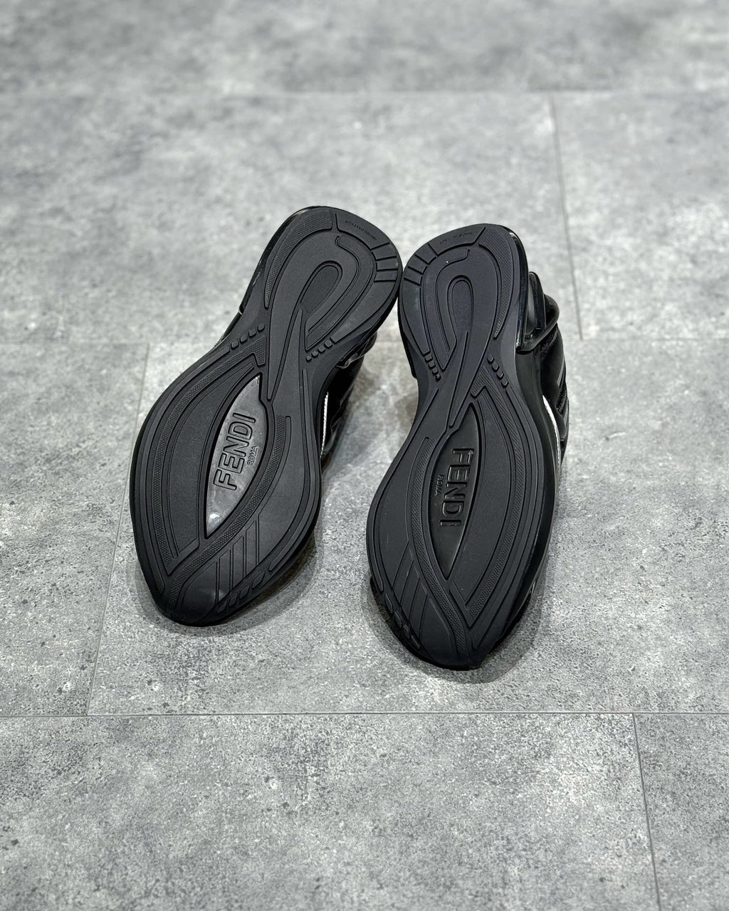 FEN Sneakers