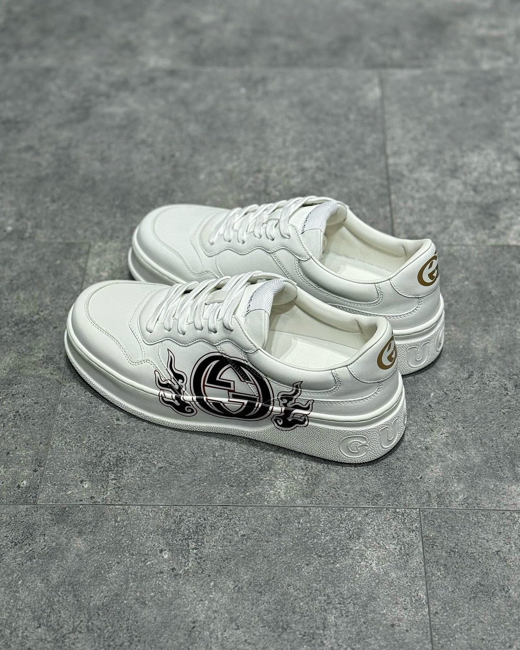 GUC Sneakers