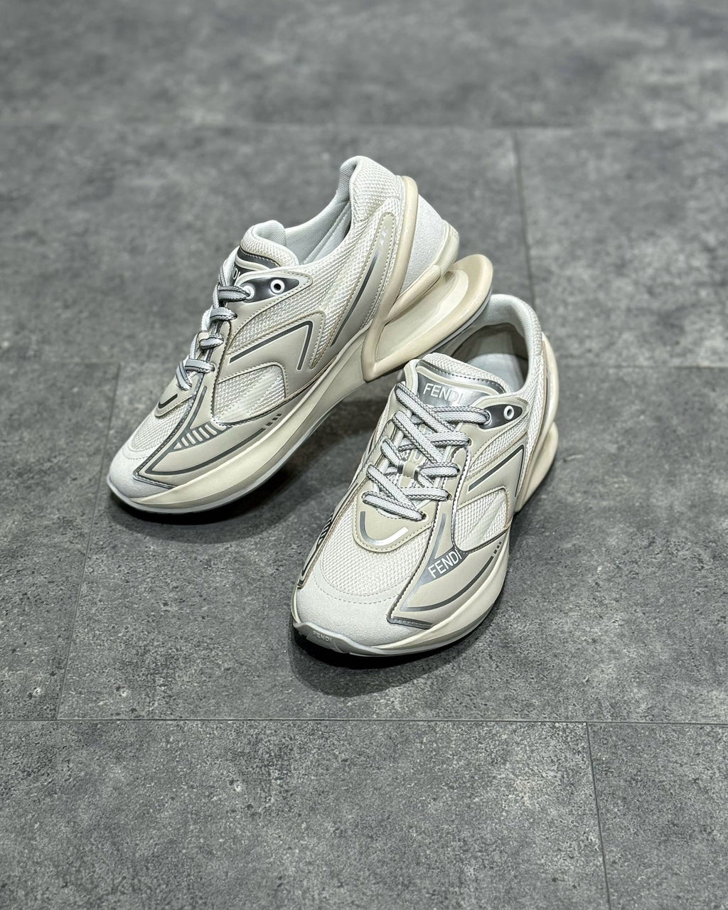 FEN Sneakers