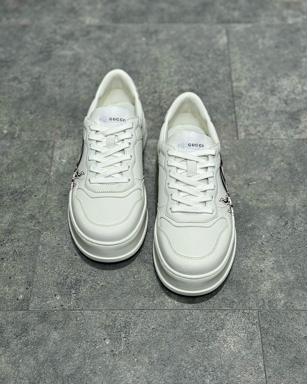 GUC Sneakers