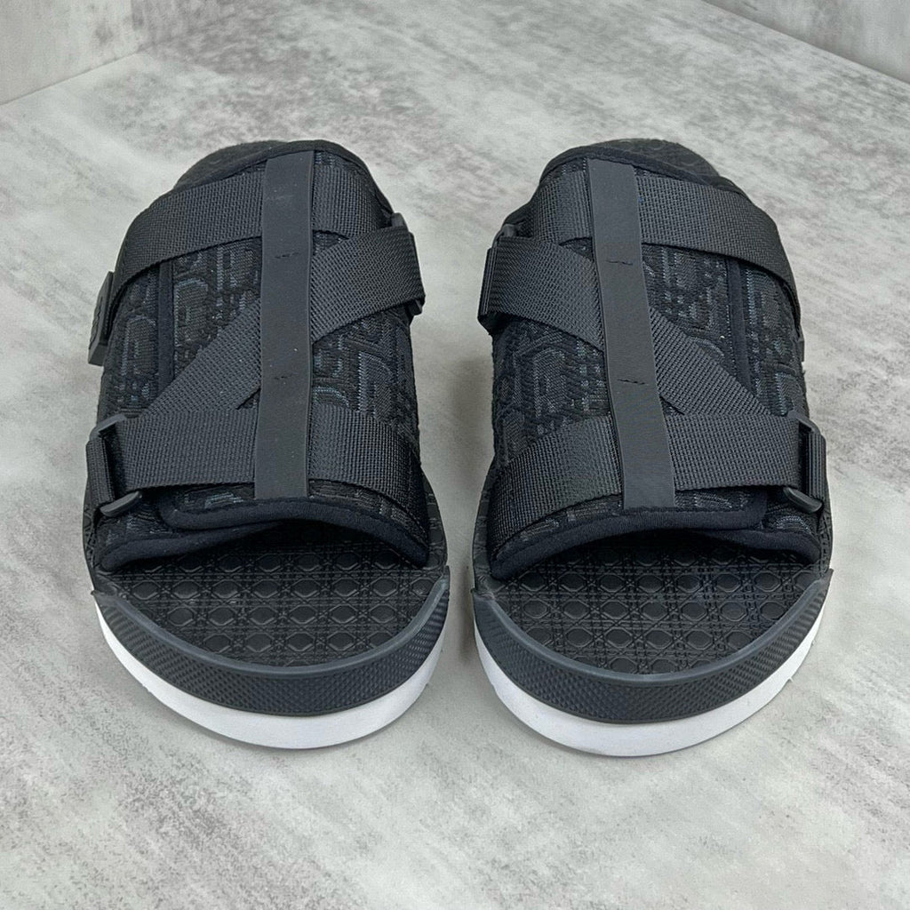 DIO Sandals