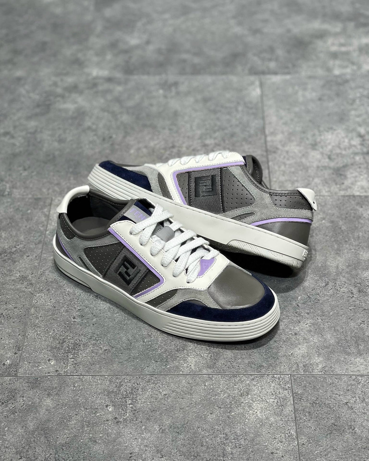 FEN Sneakers