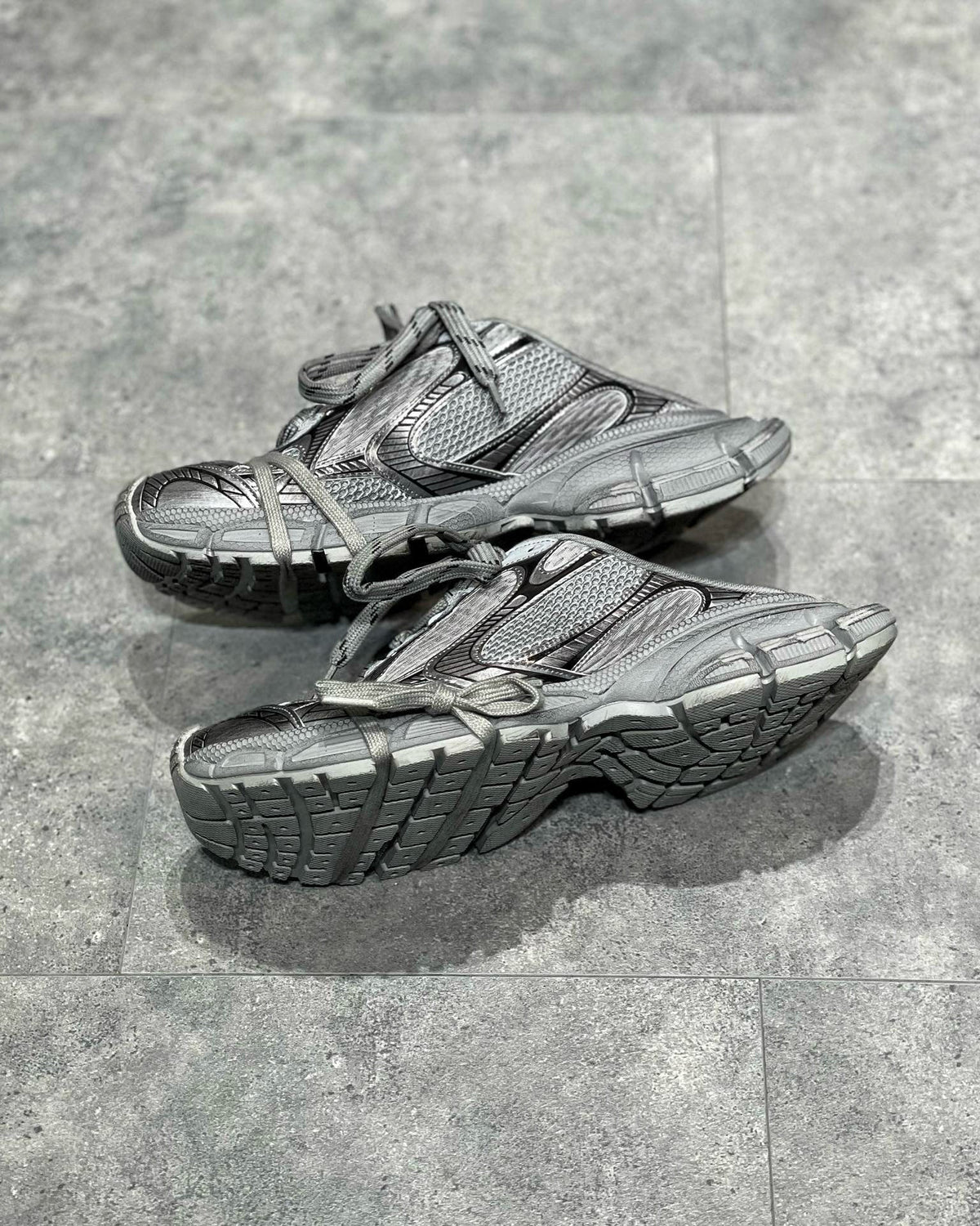 Sneakers & Shoes