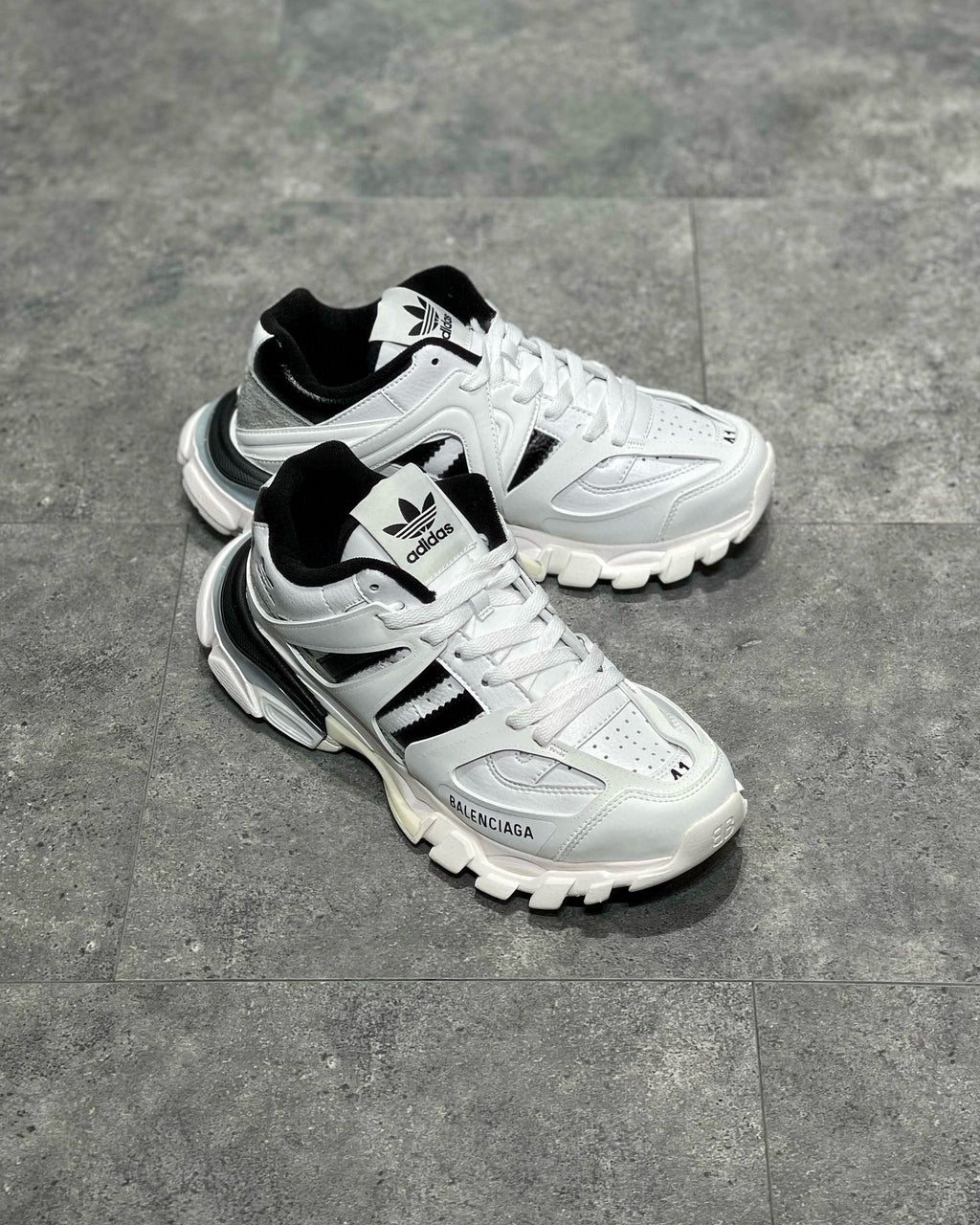 BLCG Sneakers