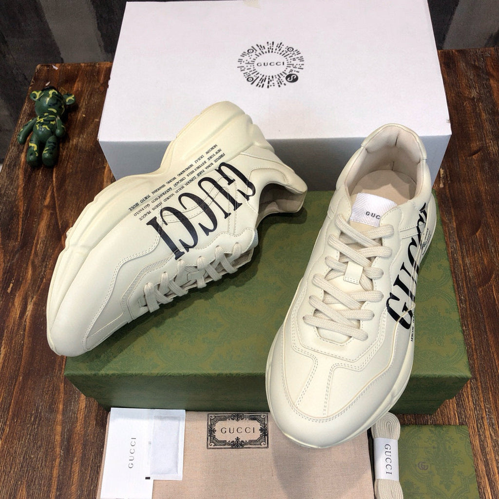 GUC Sneakers