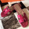 HERM Oran Sandals In Rose Scheherazade Shiny Niloticus Crocodile