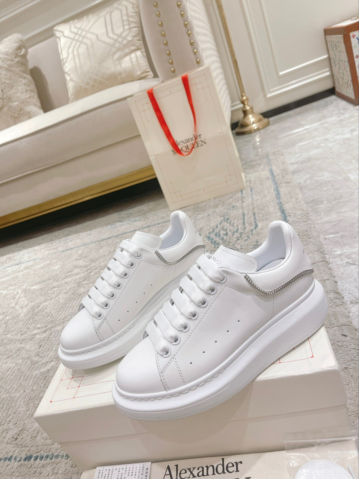 Sneakers & Shoes