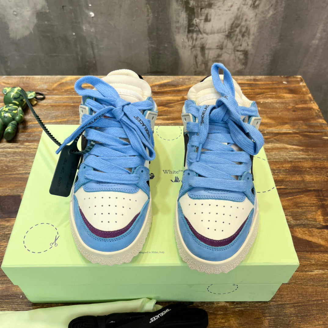 Off-White Sneakers