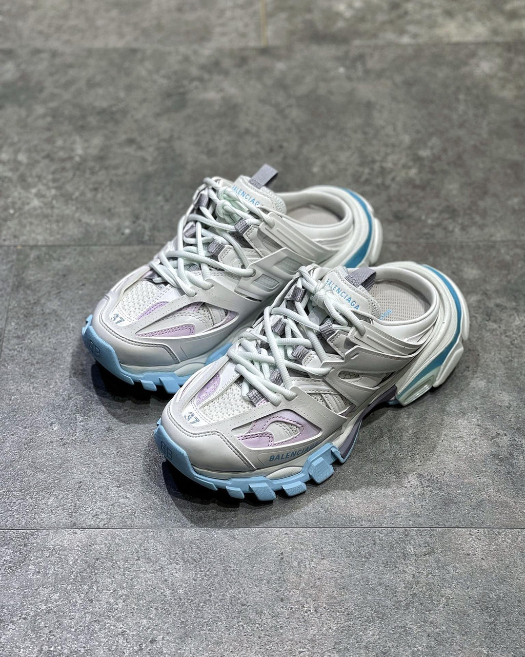 BLCG Sneakers