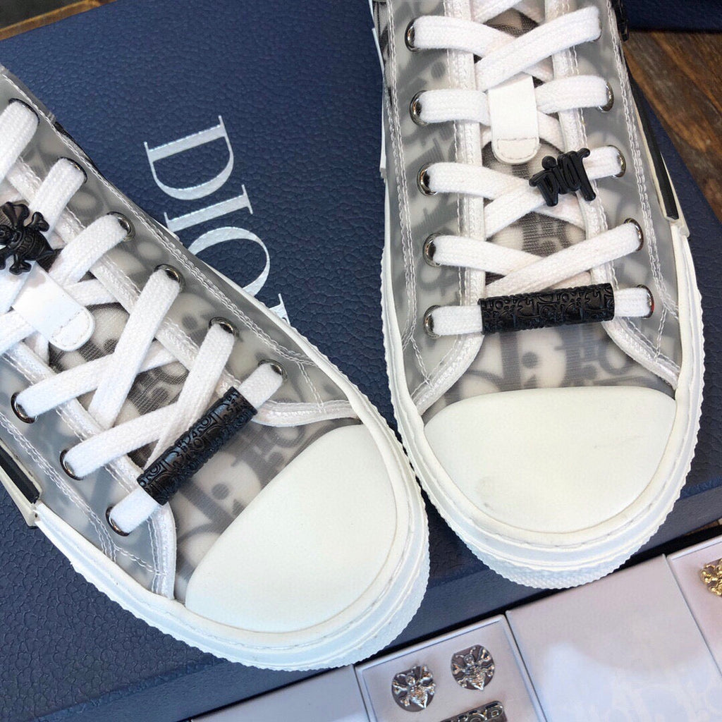 DIO Sneakers
