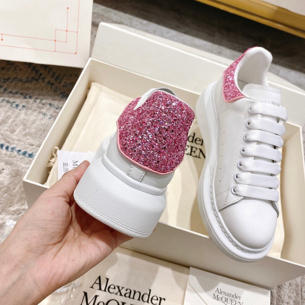 Sneakers & Shoes