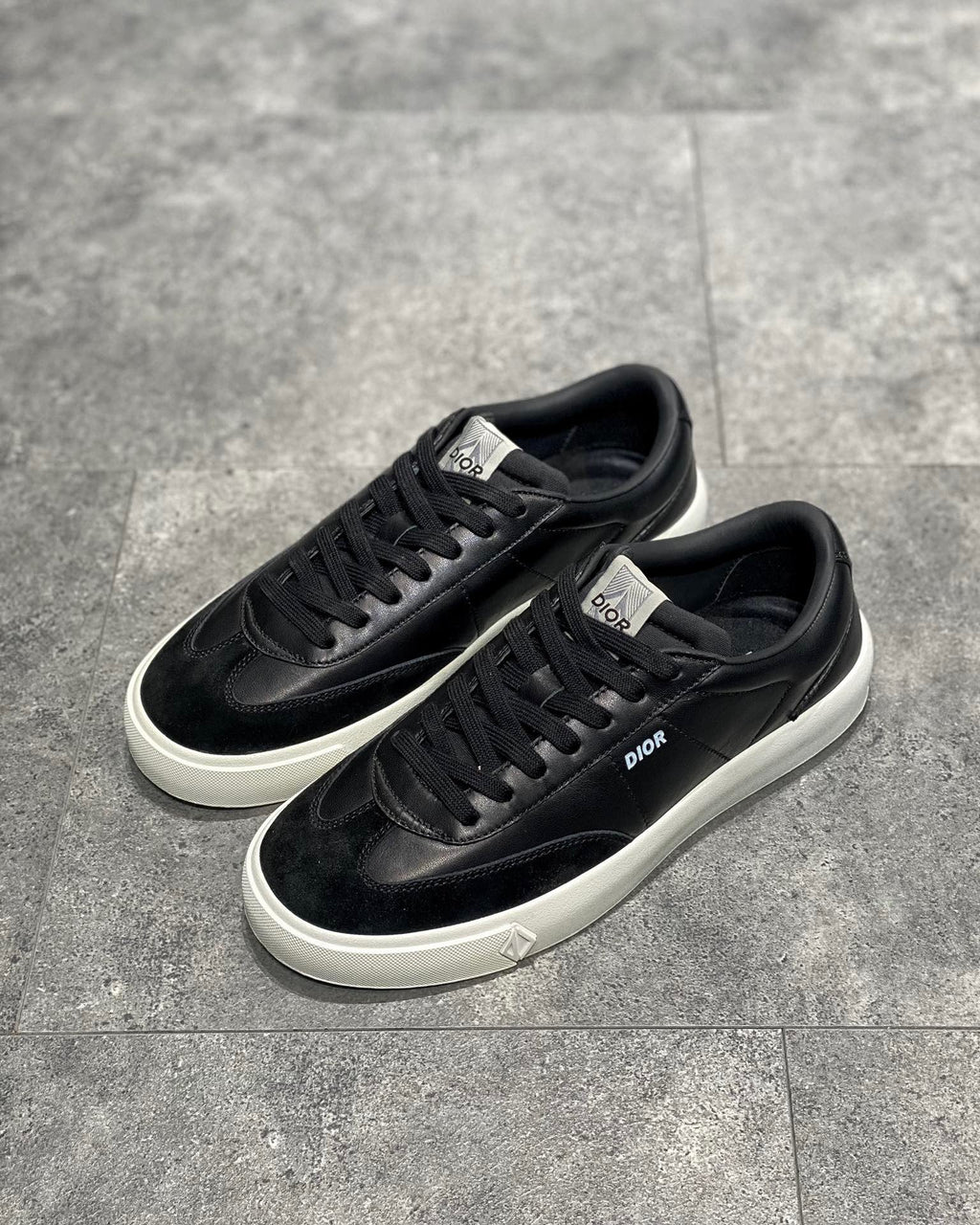 DIO Sneakers