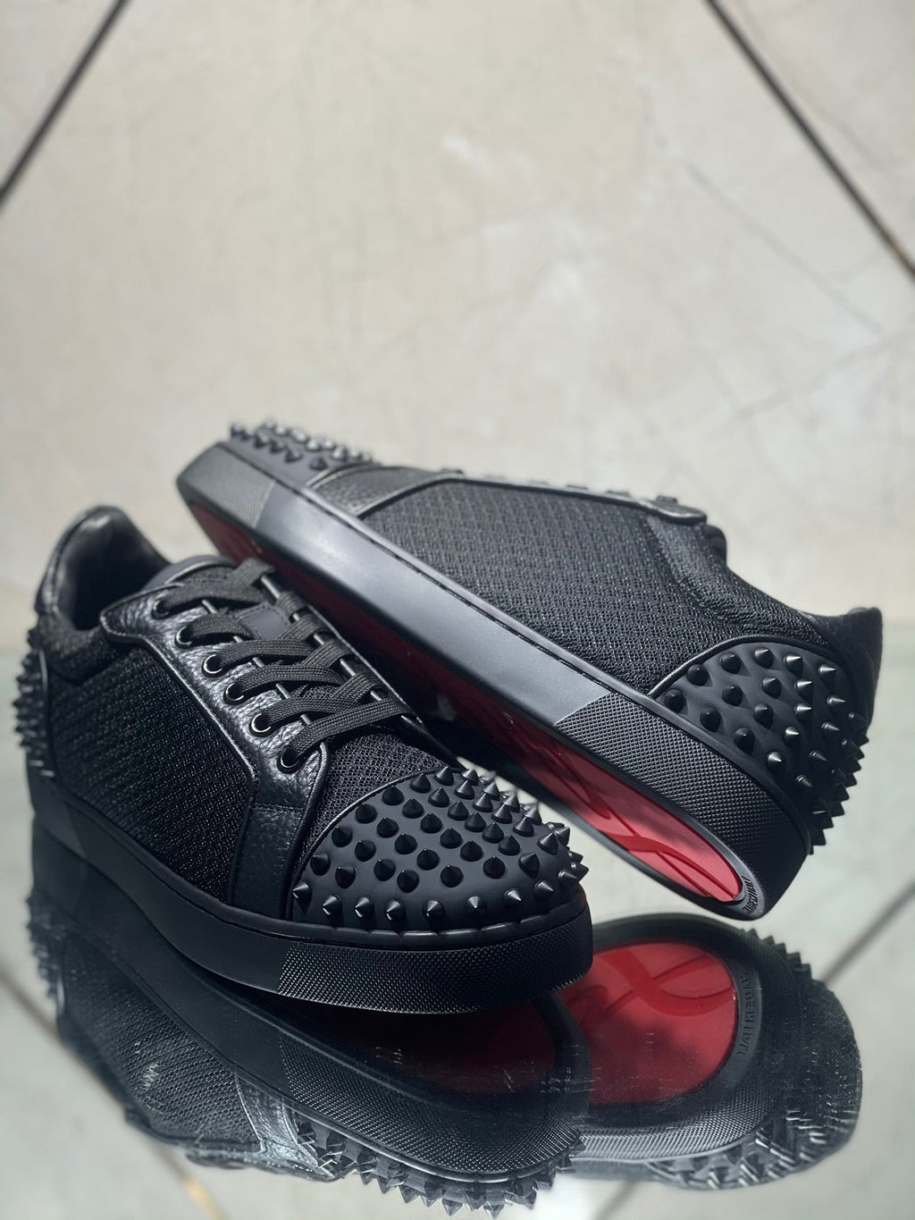 Sneakers & Shoes