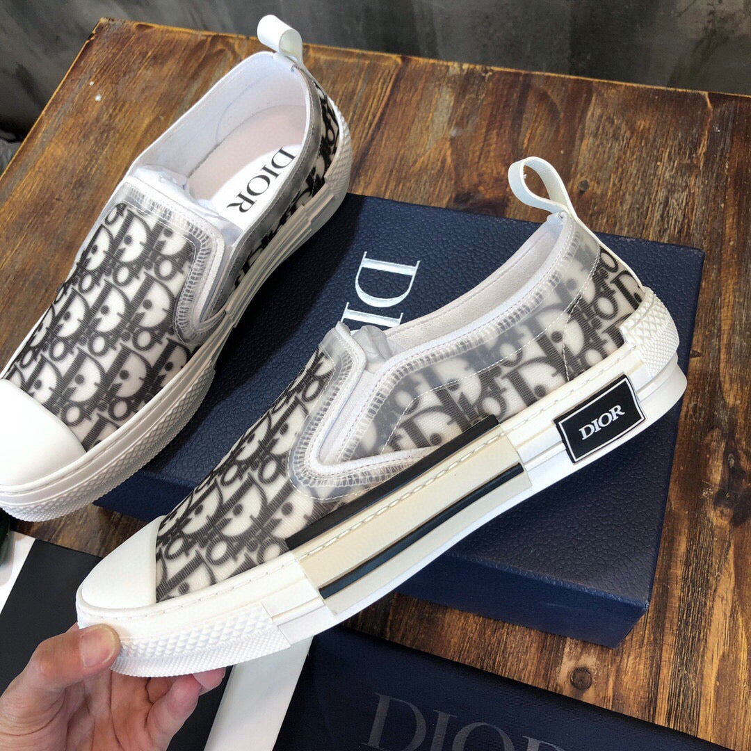 DIO Sneakers