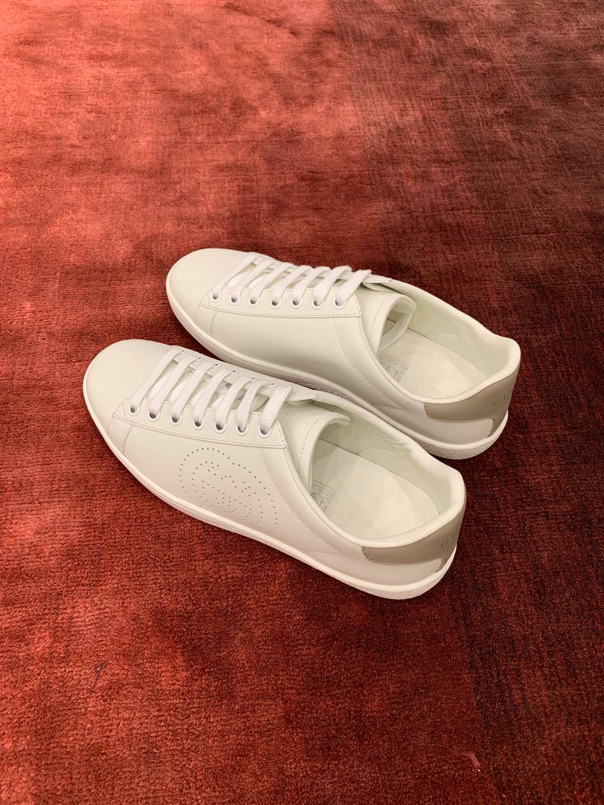 Sneakers & Shoes