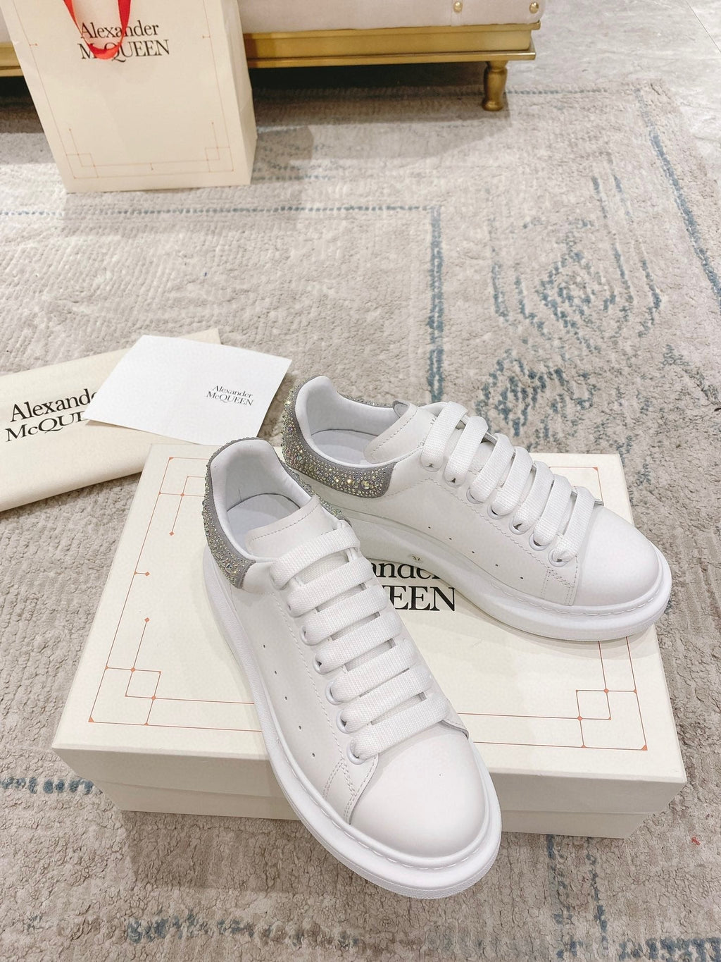 Sneakers & Shoes