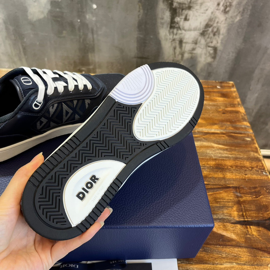 DIO Sneakers