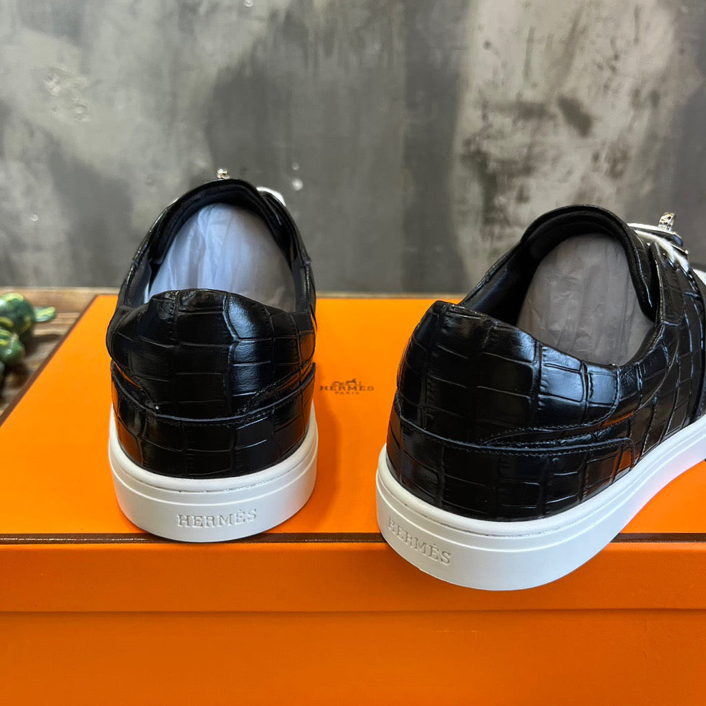 HERM Sneakers