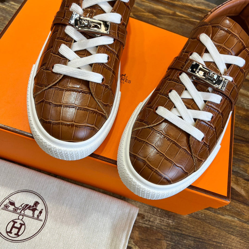 HERM Sneakers