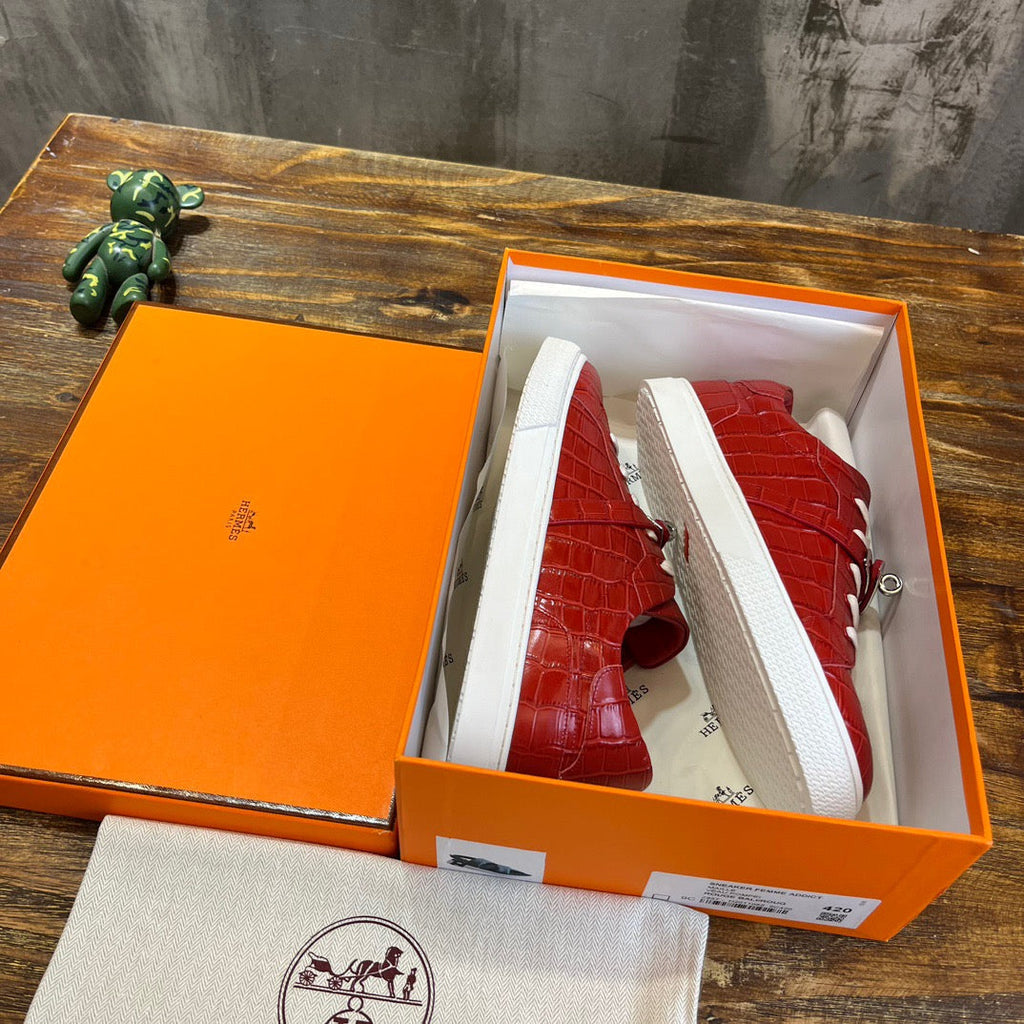 HERM Sneakers