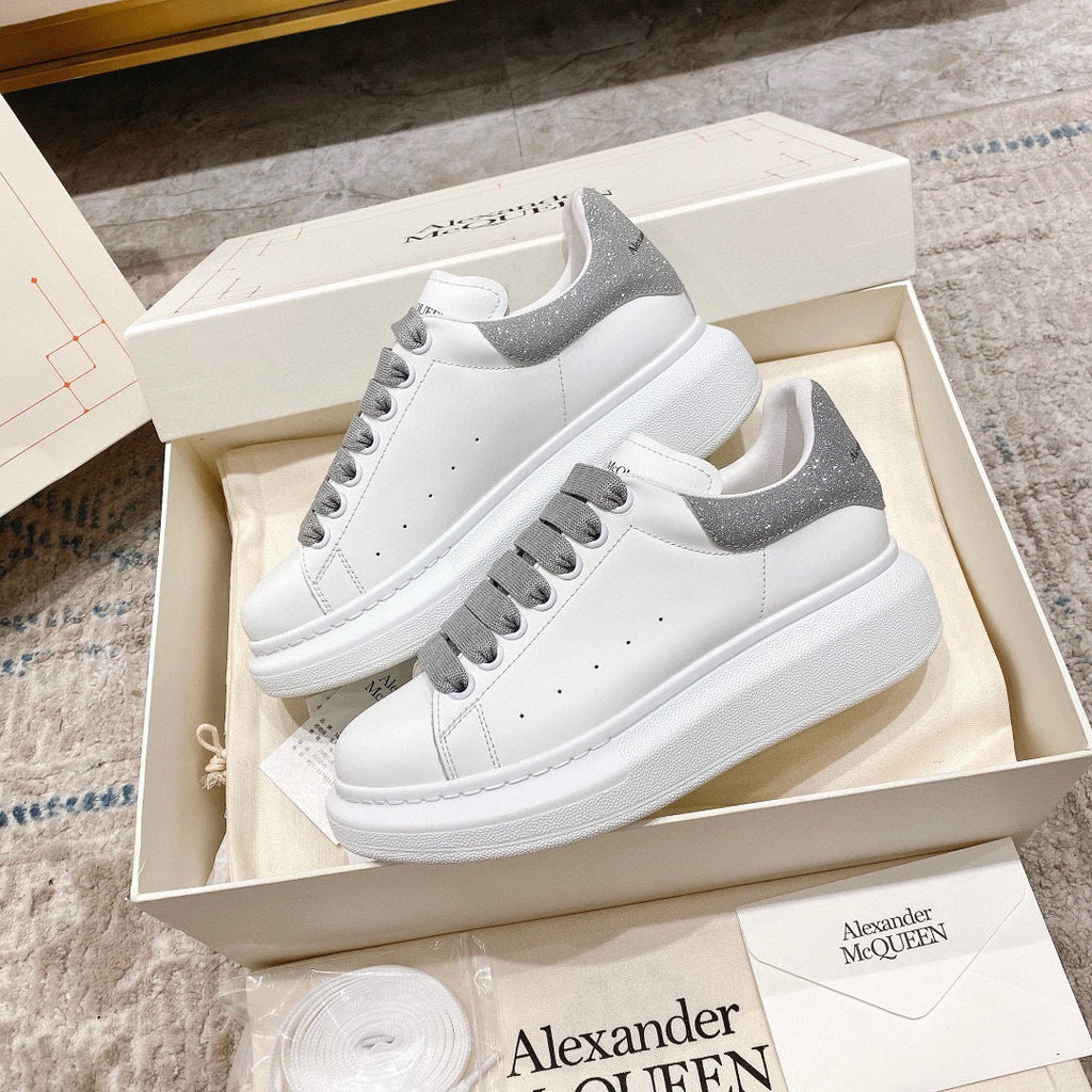 Sneakers & Shoes