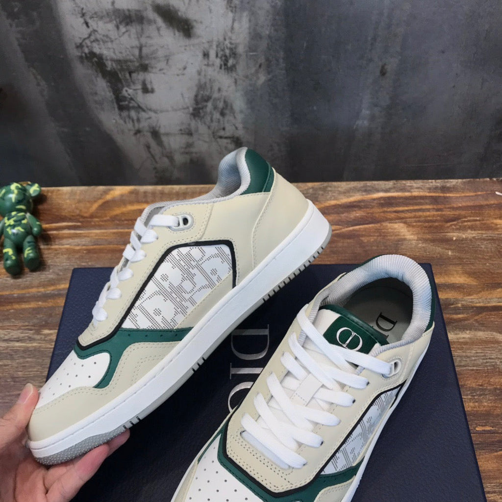 DIO Sneakers