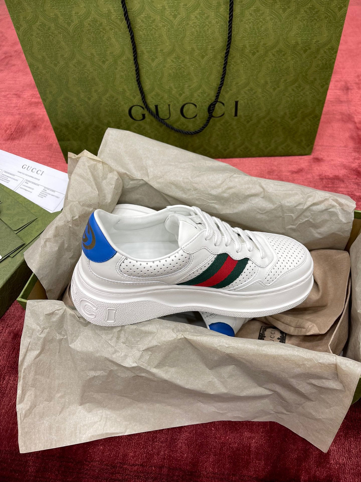 Sneakers & Shoes