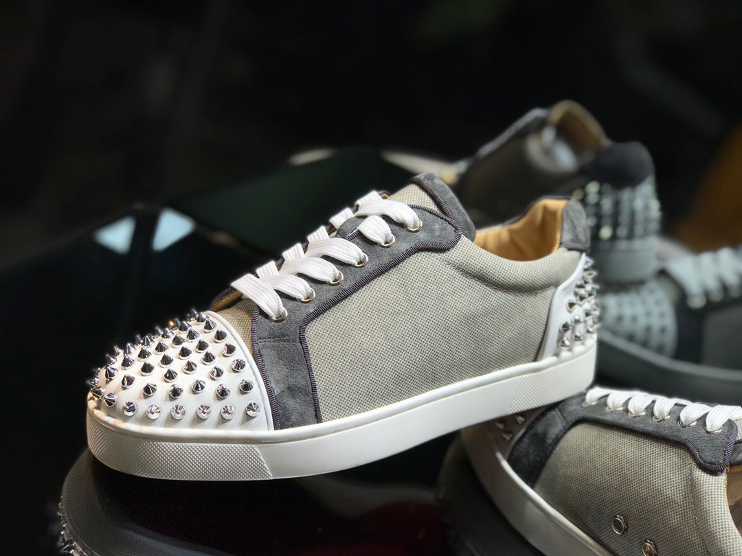 Sneakers & Shoes