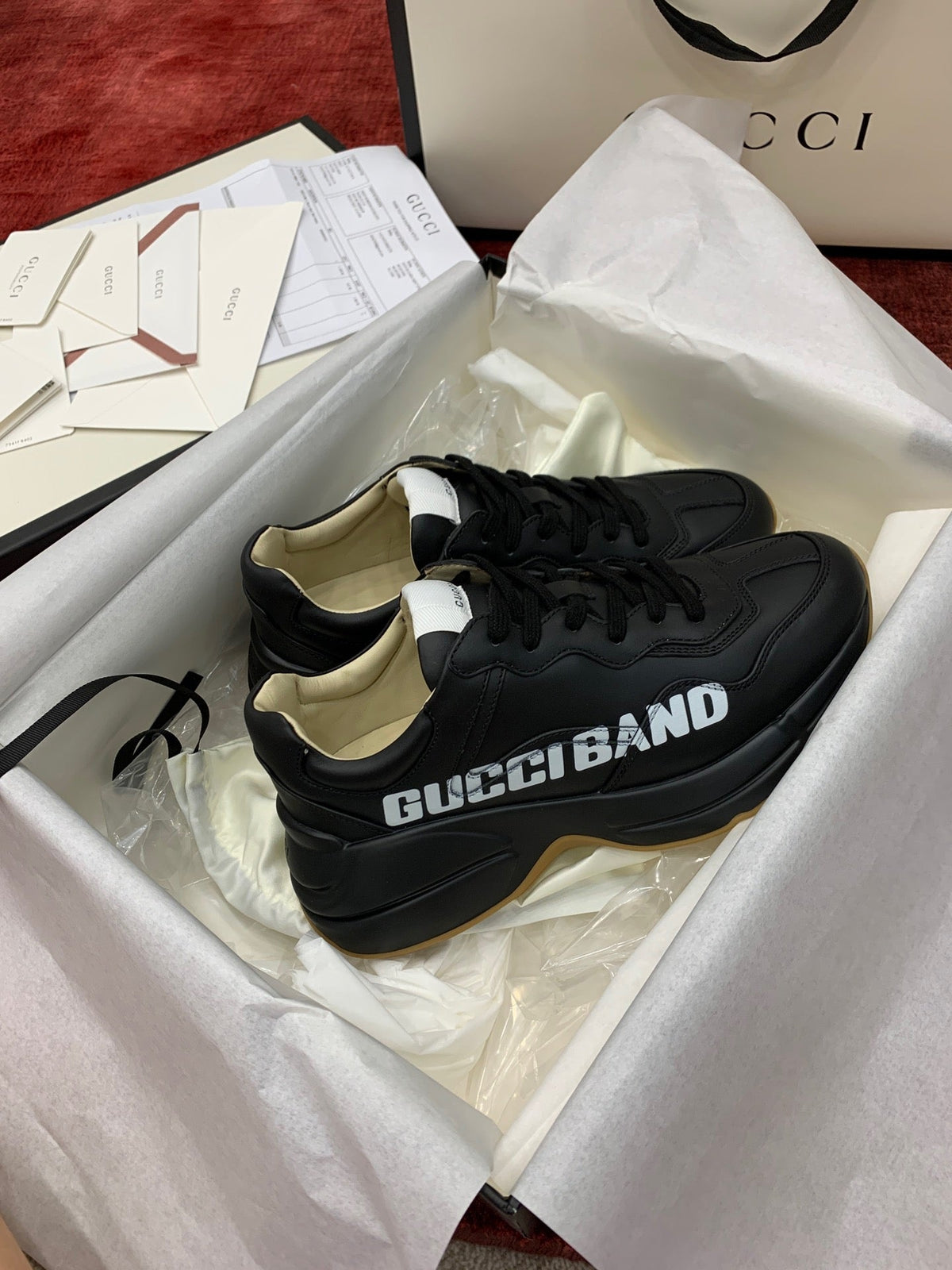 Sneakers & Shoes
