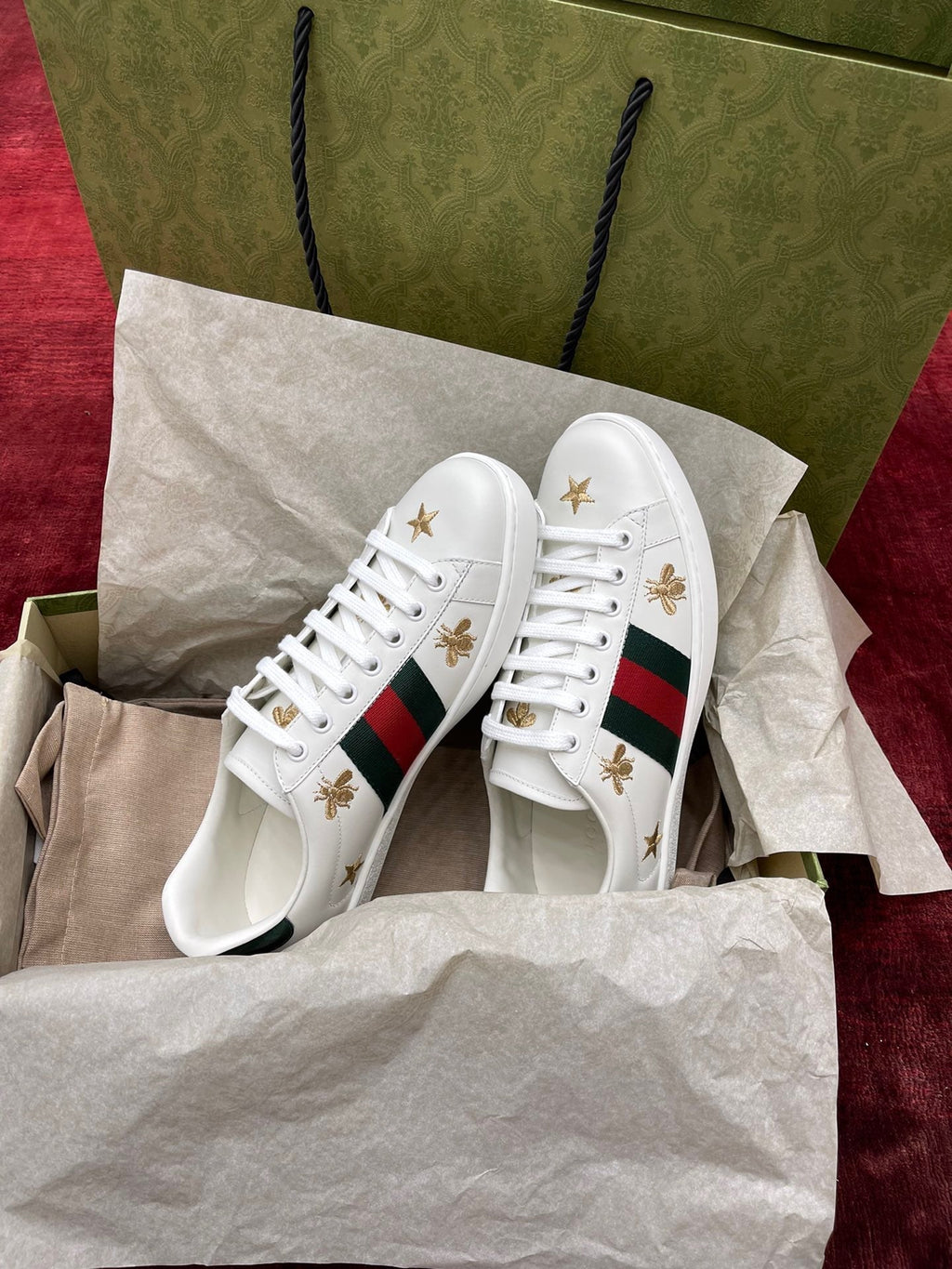 Sneakers & Shoes