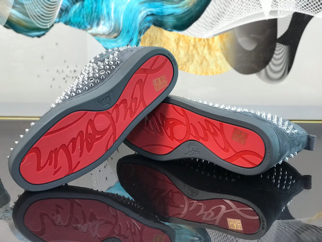 Sneakers & Shoes