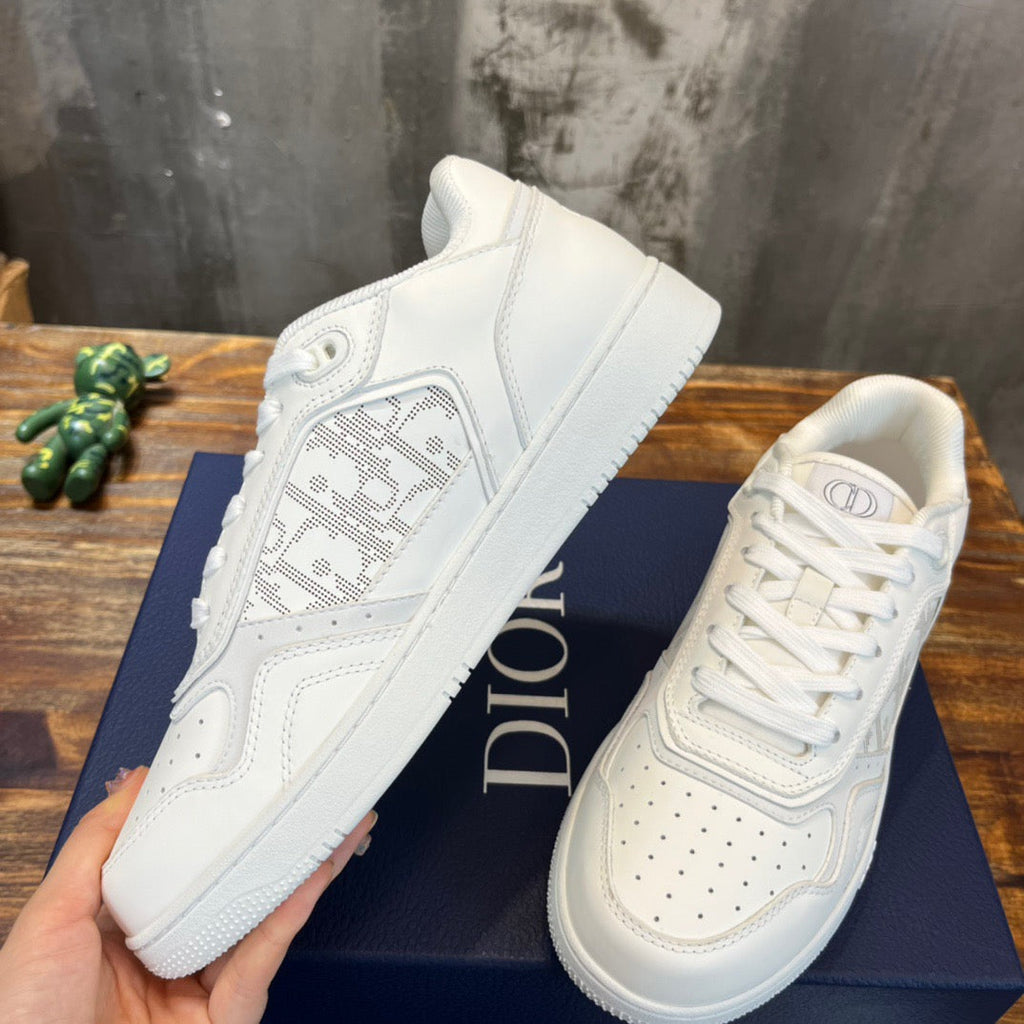 DIO Sneakers