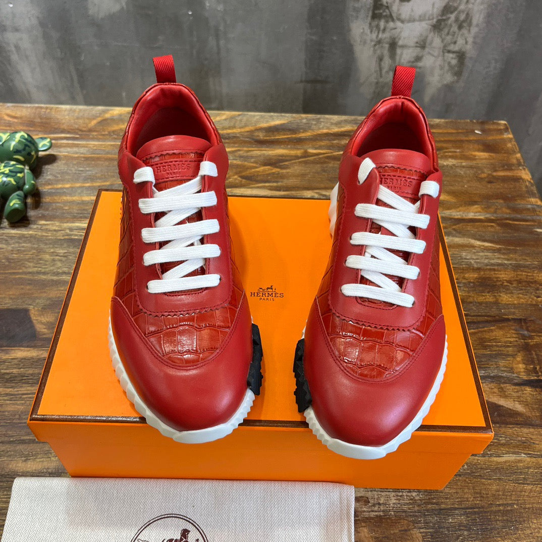HERM Sneakers
