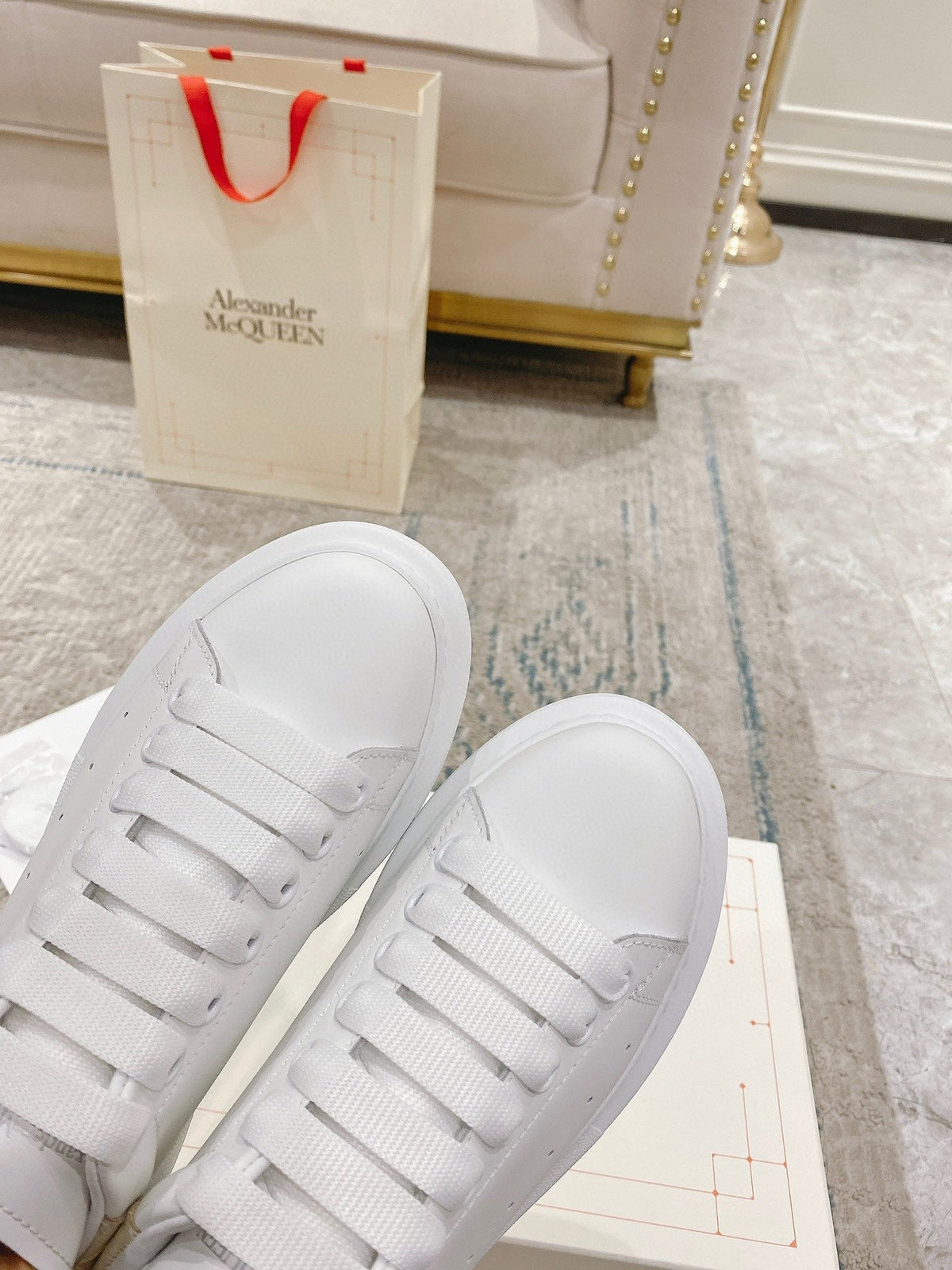 Sneakers & Shoes