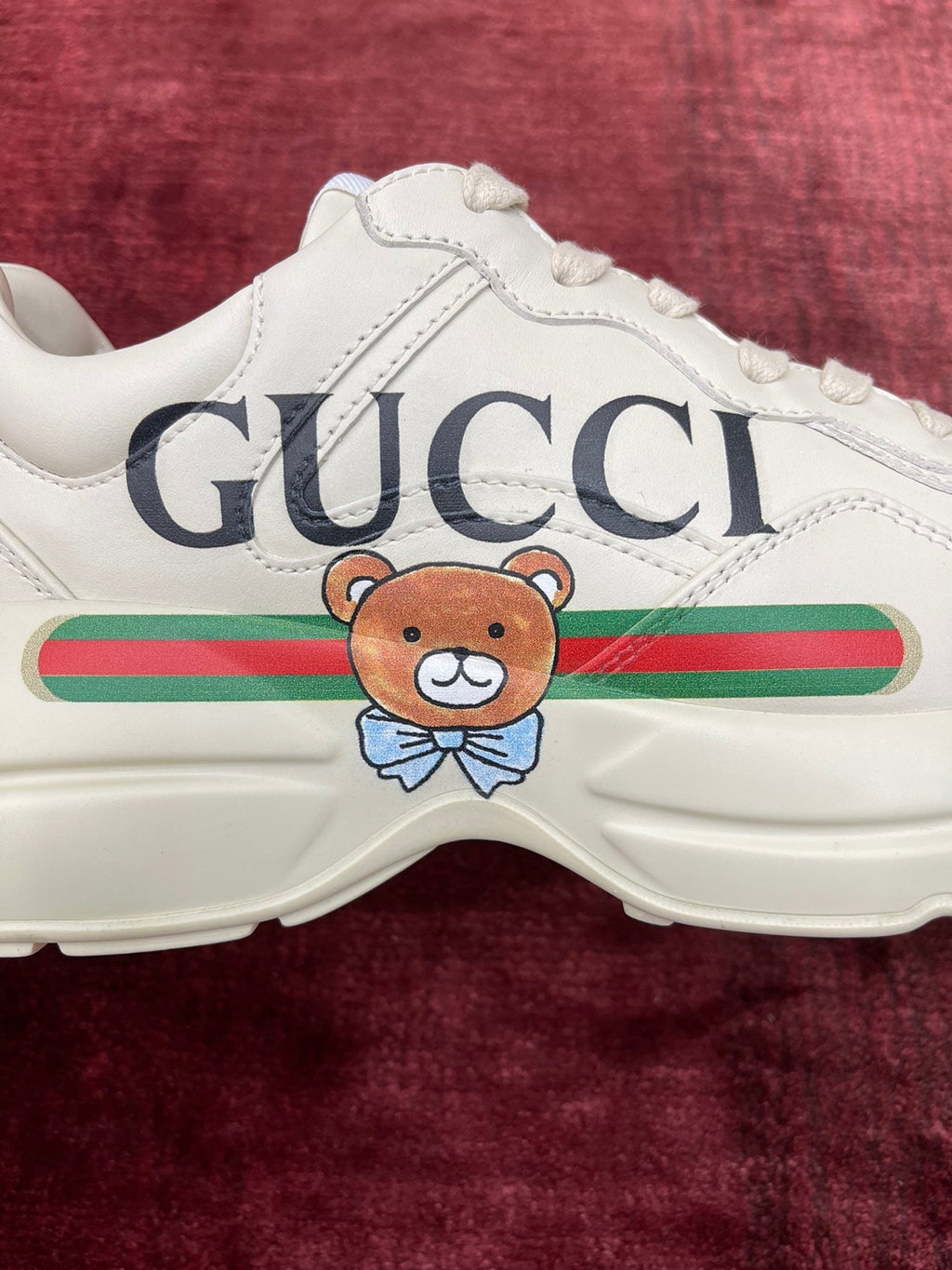 Sneakers & Shoes