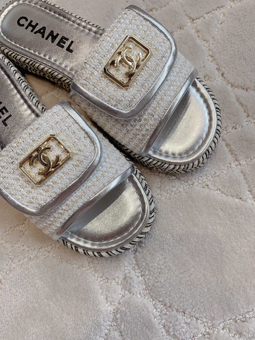 PLATFORM SLIPPERS IN SILVER WOOL AND LAMBSKIN