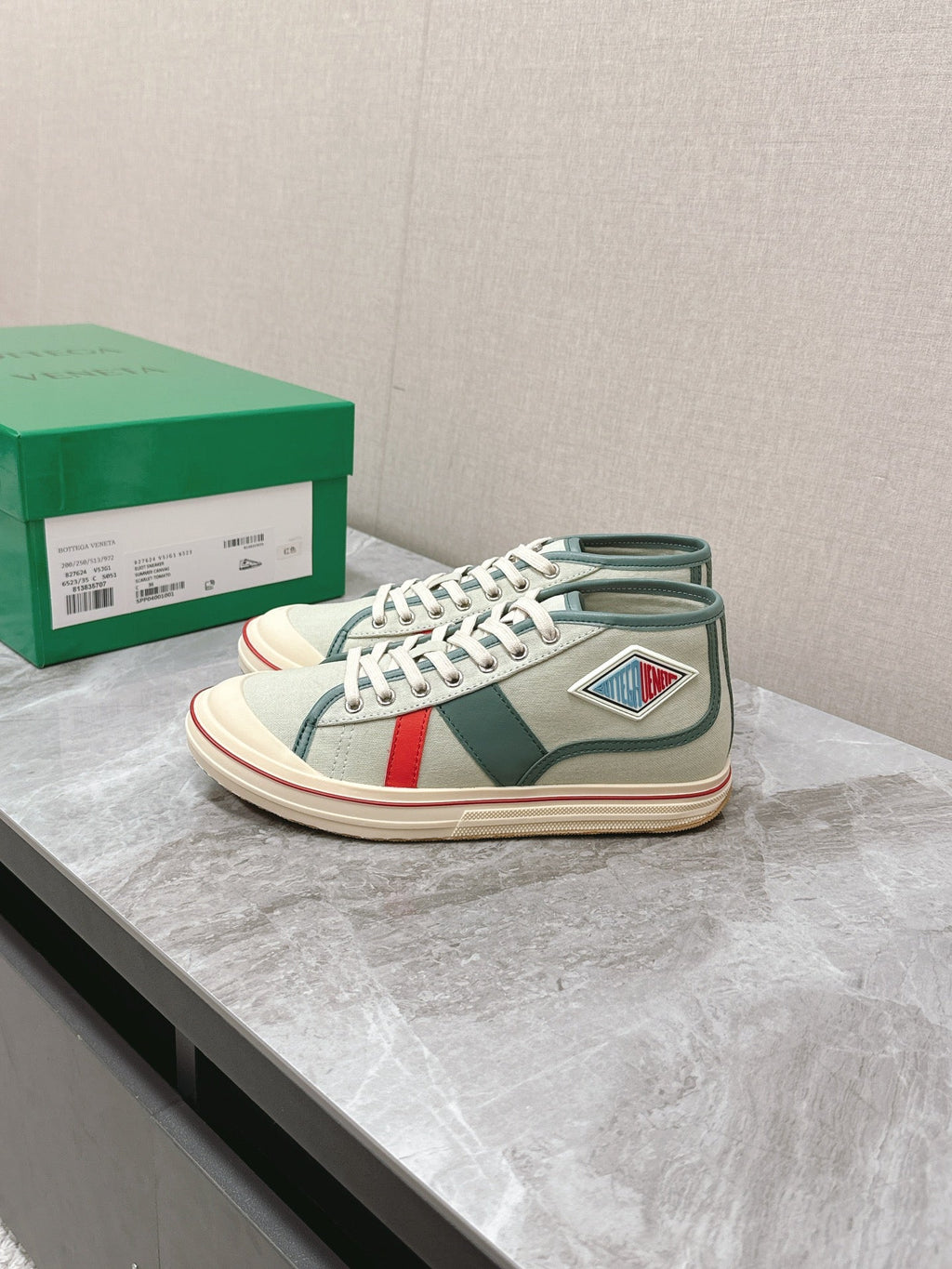 ELIOT SNEAKER IN GREEN PASTEL CANVAS AND CALFSKIN