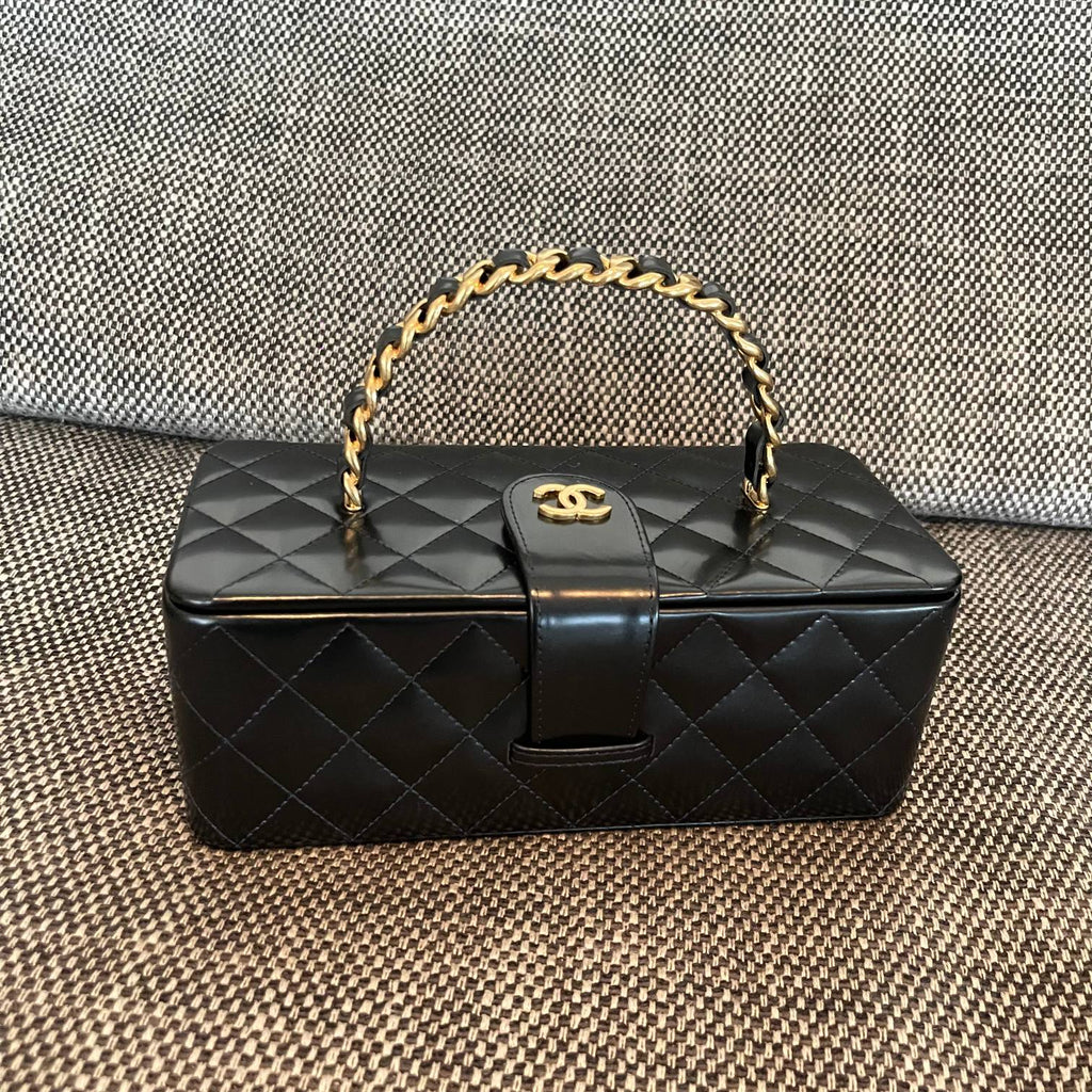 Chanel 2026 Vintage Large Rectangular Box Vanity Case 22cm Patent Calfskin