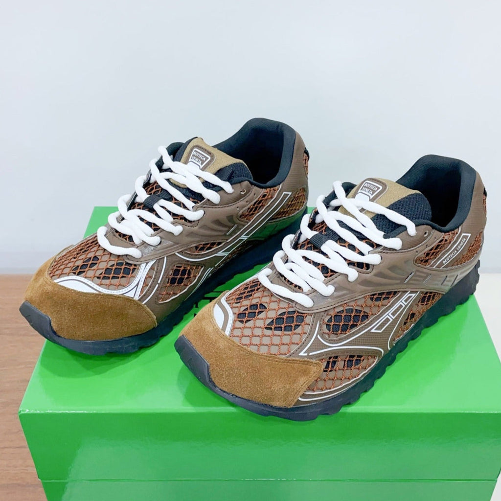 ORBIT SNEAKER IN CHOCOLATE BROWN SUEDE AND METALLIC MESH